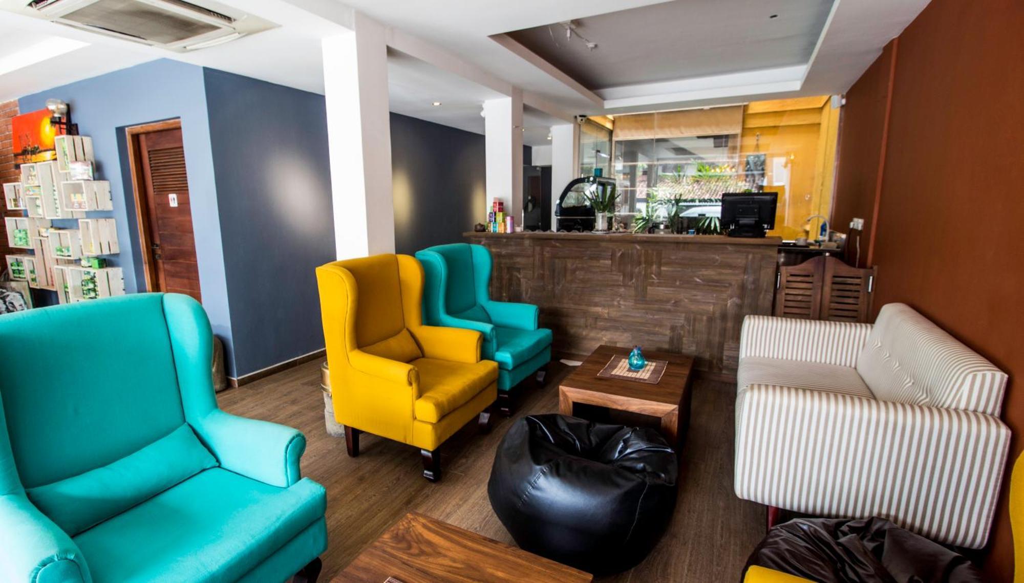 Teatalk Hotel Коломбо Екстериор снимка